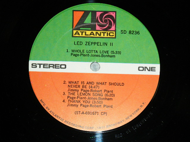 画像: LED ZEPPELIN -  II ( Matrix Number A)ST-A-691671-1B  CTH /B)ST-A-691672-1B  CTH Ex/Ex++,Ex)  / 1969 US ORIGINAL "1st Press '1841 BROADWAY' Label"  Used LP With Original Inner sleeve