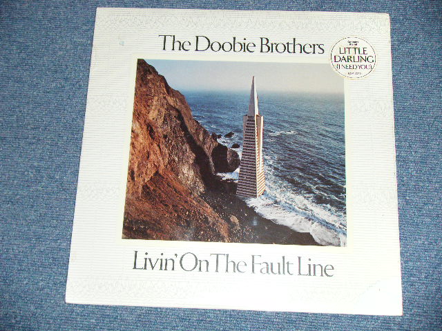 画像1: DOOBIE BROTHERS  - LIVIN' ON THE FAULT LINE(SEALED)  / 1977 US AMERICA ORIGINAL "BRAND NEW SEALED" LP 