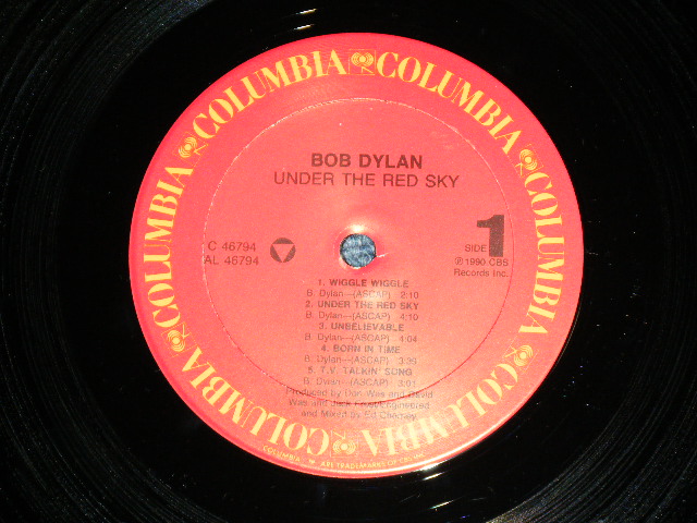 画像: BOB DYLAN -  UNDER THE RED SKY ( MINT-/MINT-)  / 1990  US AMERICA ORIGINAL Used  LP