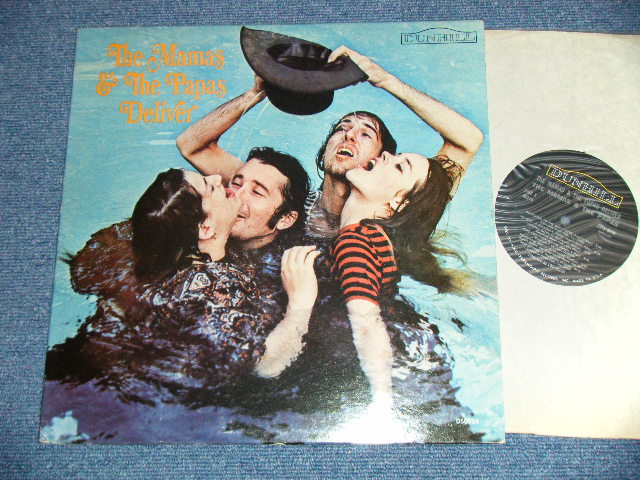 画像1: The MAMAS & The PAPAS -  The MAMAS & The PAPAS  DELIVER   (Matrix # A) D-50014 A  RE /B) D-50014 B  RE  :  Ex+/Ex++   ) / 1967 US AMERICA   ORIGINAL "MONO" Used  LP 