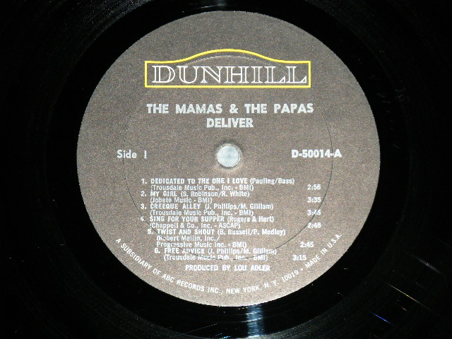 画像: The MAMAS & The PAPAS -  The MAMAS & The PAPAS  DELIVER (Matrix # A) D-50014 A  RE-5 /B) D-50014 B  RE-4) (Ex++/Ex++ Looks:Ex+) / 1967 US AMERICA 2nd Press "Dark Blue TITLE Printed Cover" "MONO" Used  LP 