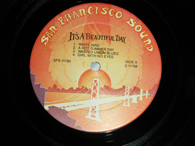 画像: IT'S A BEAUTIFUL DAY - IT'S A BEAUTIFUL DAY (Ex+/MINT-) / 1985 US AMERICA Used LP 