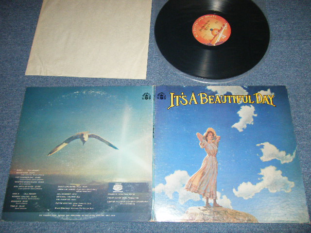 画像1: IT'S A BEAUTIFUL DAY - IT'S A BEAUTIFUL DAY (Ex+/MINT-) / 1985 US AMERICA Used LP 