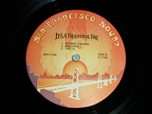 画像: IT'S A BEAUTIFUL DAY - IT'S A BEAUTIFUL DAY (Ex+/MINT-) / 1985 US AMERICA Used LP 