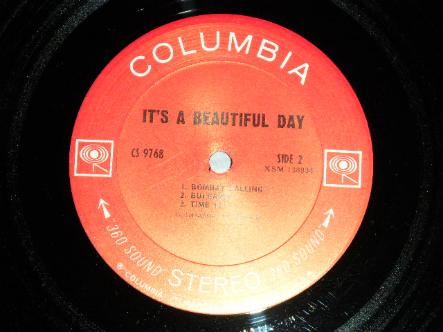 画像: IT'S A BEAUTIFUL DAY - IT'S A BEAUTIFUL DAY (Matrix # A)XSM-138933-1B /B)XSM-138934-1B : Ex+/Ex++  Looks:Ex) / 1969 US AMERICA ORIGINAL "360 SOUND Label" Used LP 