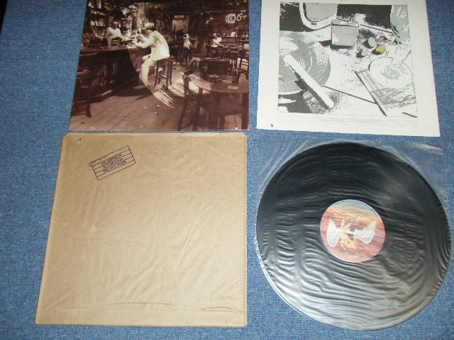 画像1: LED ZEPPELIN - IN THROUGH THE OUT DOOR ( Matrix # A) ST-SS 794245-L LL 3-1 STRAWBERRY / B) ST-SS 794346-K KK 1-1-1  STRAWBERRY on Dead Wax : Ex+++/MINT- )  / 1979 US AMERICA  ORIGINAL Used LP With OUTER BAG  