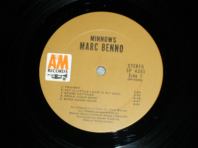 画像: MARC BENNO (with CLARENCE WHITE,JESSE ED DAVIS,JERRY McGEE,CARL RADLE,BOBBY WOMACK,RITA COOLIDGE,NICK DE CARO + More ） - MINNOWS  ( Ex++/Ex+++) / 1970  US AMERICA ORIGINAL "BROWN Label" Used LP