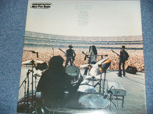 画像: JOHNNY WINTER -  CAPTURED LIVE!  ( Ex++/MINT) / 1976 US AMERICA ORIGINAL "WHITE LABEL PROMO" Used LP 