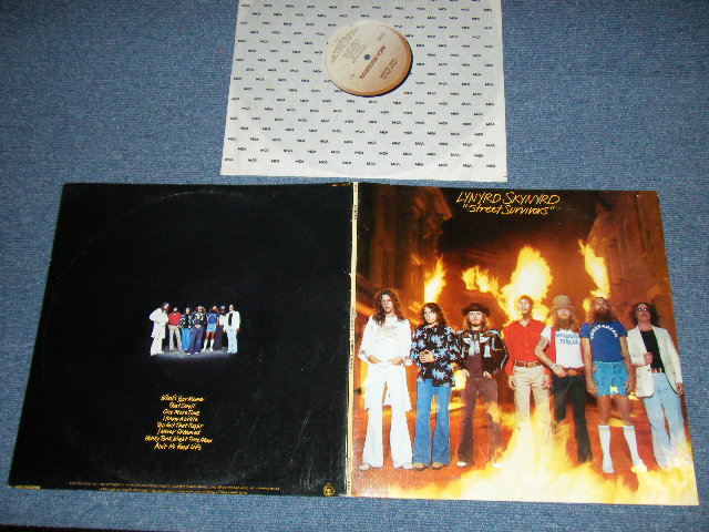画像1: LYNYRD SKYNYRD -  STREET SURVIVORS "FLAME Cover" "With FLYER" ( Ex+++/MINT-)  / 1977  US AMERICA  ORIGINAL 1st Press "FLAME Cover"  Used LP 
