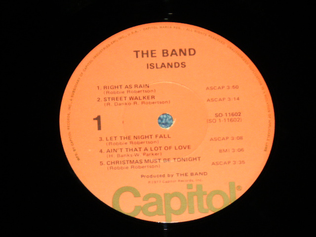 画像: THE BAND - ISLANDS ( Ex+/MINT-) / 1977 US AMERICA ORIGINAL "ORANGE Label" 1st Press "CAPITOL logo on BOTTOM LABEL" Used LP 
