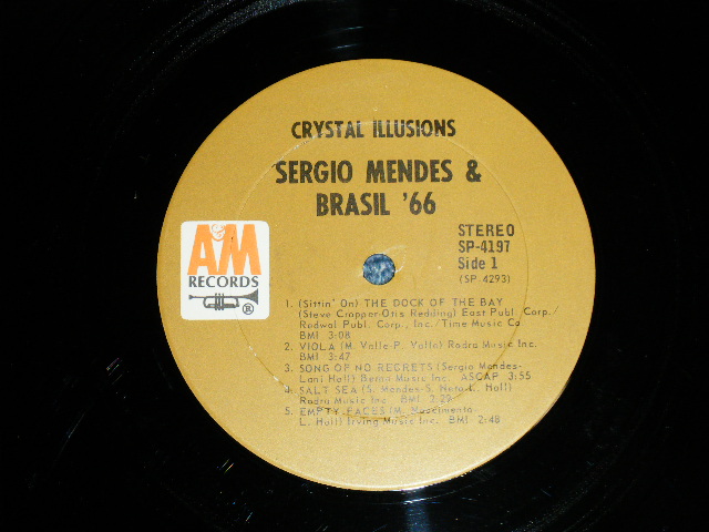 画像: SERGIO MENDES & BRASIL '66 - CRYSTAL ILLUSIONS (Matrix # : A&M SP4293-7　A&M SP4294-7 ) ( Ex++/Ex+++)  / 1969 US AMERICA Original Stereo "BROWN LABEL"  Used LP 