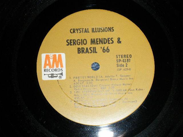 画像: SERGIO MENDES & BRASIL '66 - CRYSTAL ILLUSIONS (Matrix # : A&M SP4293-2　A&M SP429４-1 ) ( Ex++/Ex+++)  / 1969 US AMERICA Original Stereo "BROWN LABEL"  Used LP 