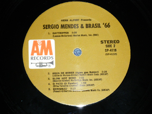 画像: SERGIO MENDES & BRASIL '66 - HERB ALPERT PRESENTS : Debut Album  ( Matrix # : SP-4131(Re-1)-15△12747 / SP-4132(Re-1)△12747-x ) ( Ex++/Ex+++ Looks:MINT-)  / 1966 US AMERICA Original  "BROWN Label" "STEREO" Used  LP 