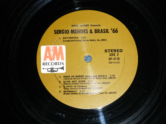 画像: SERGIO MENDES & BRASIL '66 - HERB ALPERT PRESENTS : Debut Album  ( Matrix # : SP-4131-A ▽9450/ SP-4132-B ▽9450-x ) ( Ex+++,Ex+/Ex+++ )  / 1966 US AMERICA Original  "BROWN Label" "STEREO" Used  LP 