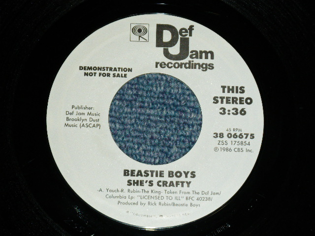 画像: BEASTIE BOYS - SHE'S CRAFTY  ( Ex++/MINT-) / 1986 US AMERICA  ORIGINAL  Used 7" Single With PICTURE SLEEVE 