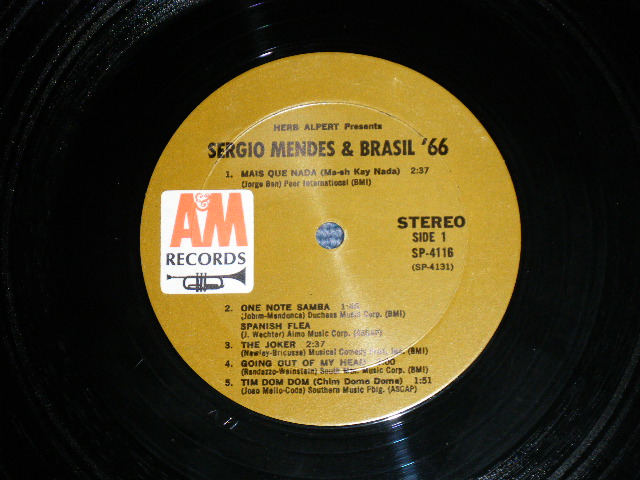 画像: SERGIO MENDES & BRASIL '66 - HERB ALPERT PRESENTS : Debut Album  ( Matrix # : SP-4131-A ▽9450/ SP-4132-B ▽9450-x ) ( Ex+++,Ex+/Ex+++ )  / 1966 US AMERICA Original  "BROWN Label" "STEREO" Used  LP 