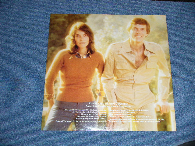 画像: CARPENTERS - A KIND OF HUSH  ( Matrix No. AM SP 4897 S-2-A /  AM SP 4898 S1-B  )(MINT-/MINT-) With ORIGINAL INNER SLEEVE  /  1976 US AMERICA ORIGINAL "with PROMO Seal on Front Cover" Used  LP 