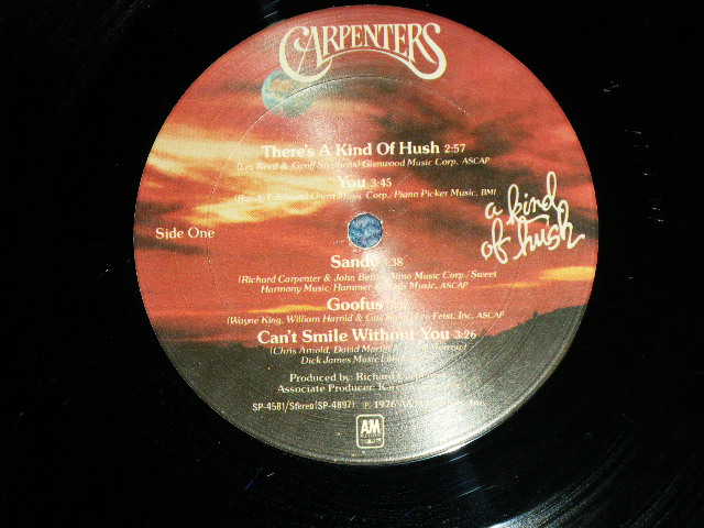 画像: CARPENTERS - A KIND OF HUSH  ( Matrix No. AM  4897 S1-A /  AM SP 4898 S2-B  )(MINT-/MINT-) With ORIGINAL INNER SLEEVE  /  1976 US AMERICA ORIGINAL "with TITLE Seal on Front Cover" Used  LP 