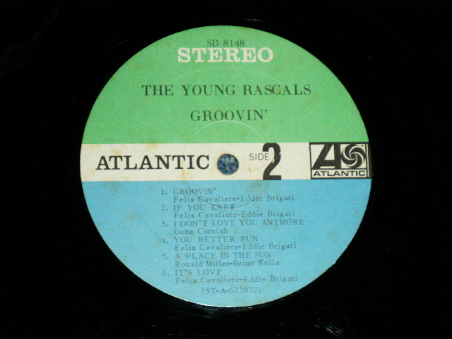 画像: YOUNG RASCALS - GROOVIN'( Matrix # STA-671071-E / STA 671072-B ) ( VG+++/Ex- Looks: VG+)  / 1967 US AMERICA ORIGINAL "GREEN & BLUE Label" STEREO Used LP 