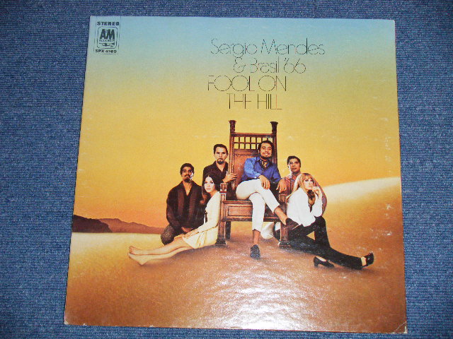 画像: SERGIO MENDES & BRASIL '66 -  FOOL ON THE HILL   (Matrix # : CSG 4219-14 / CSG 4220-14 ) ( Ex++/MINT-)  / 1968 US AMERICA Original Stereo "BROWN LABEL"  Used LP 