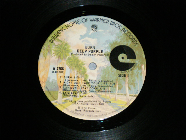 画像: DEEP PURPLE -  BURN : With INSERTS （Matrix # W 2766 40701-1X/W 2766 40702-1  )( VG+/Ex+++)  / 1974 US AMERICA ORIGINAL 1st Press "BURBANK STREET Label" Used  LP 