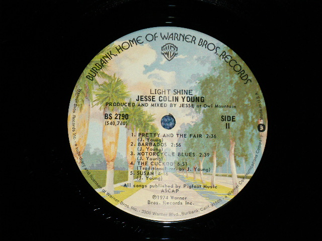 画像: JESSE COLIN YOUNG (YOUNGBLOODS) - LIGHT SHINE  (Ex+/MINT- Looks:Ex+++) / 1974 US AMERICA ORIGINAL 1st Press "BURBANK STREET Label "Used  LP 