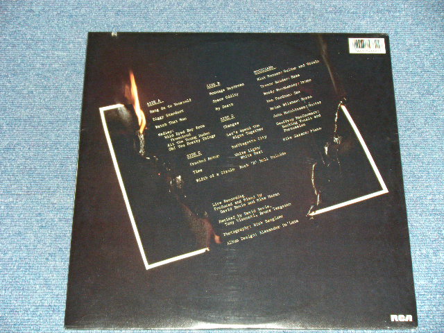 画像: DAVID BOWIE - DAVID LIVE (with CUSTOM INNER) (Ex++/MINT-) / 1976 Version US AMERICA REISSUE "BLACK Label" Used 2-LP 