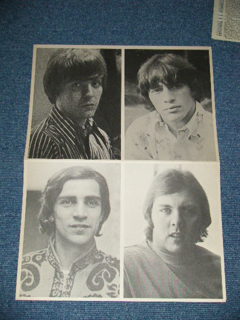 画像: YOUNG RASCALS - GROOVIN' : With Pin Up Poster ( Matrix # STA-671071-E E △10812 / STA 671072-D D △10812-x ) ( Ex+/Ex++ Looks:Ex)  / 1967 US AMERICA ORIGINAL "GREEN & BLUE Label" STEREO Used LP 