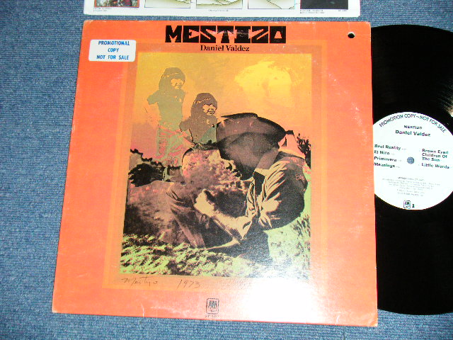 画像1: DANIEL VALDEZ - MESTIZO   ( Ex++/MINT- )   / 1974 US AMERICA ORIGINAL "WHITE LABEL POROMO" Used  LP