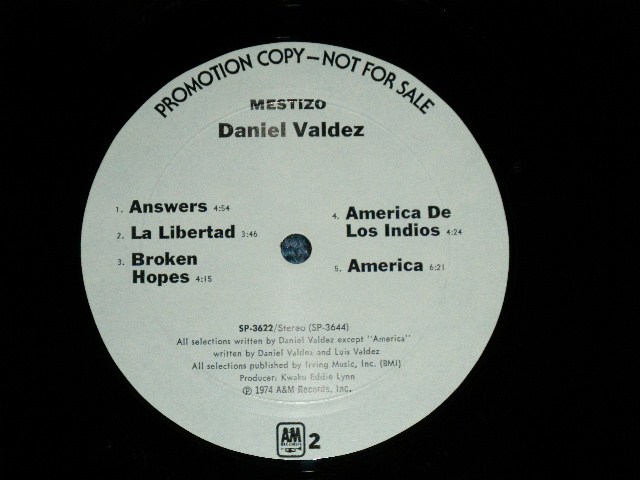 画像: DANIEL VALDEZ - MESTIZO   ( Ex++/MINT- )   / 1974 US AMERICA ORIGINAL "WHITE LABEL POROMO" Used  LP