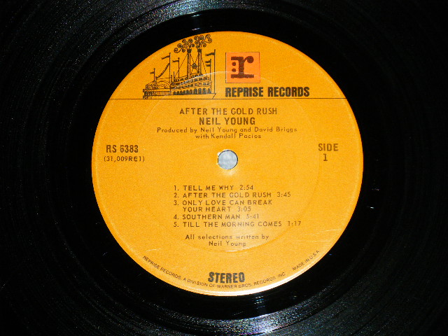 画像: NEIL YOUNG   - AFTER THE GOLD RUSH : with SONG SHEET ( Matrix # RS-6383 A 1B 31009-Re 1/ RS-6383 B 1B  31010-Re 1) ( Ex++/Ex+++ Looks*Ex++) / 1970 US AMERICA ORIGINAL "BROWN with 'r' Logo on Top Label" Used LP 