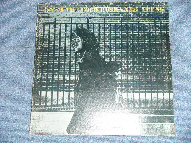 画像: NEIL YOUNG   - AFTER THE GOLD RUSH ( Matrix # RS-6383 A 1A 31009-Re 2/ RS-6383   31010-Re 2) ( Ex++/Ex+++) / 1970 US AMERICA ORIGINAL "BROWN with 'r' Logo on Top Label" Used LP 