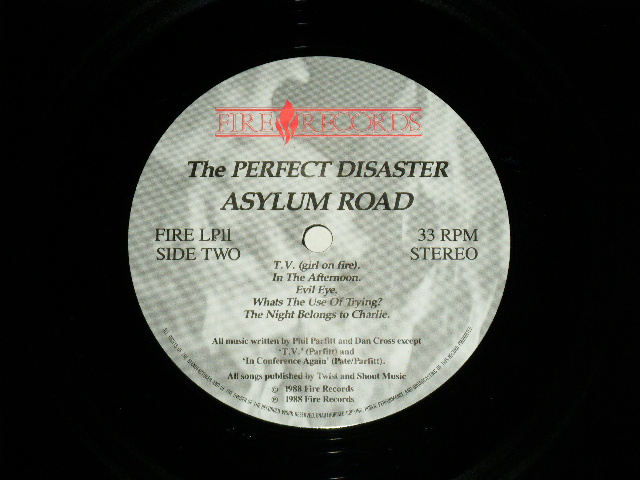 画像: The PERFECT DISASTER - ASYLUM ROAD ( Ex+++/MINT-)  / 1988  UK ENGLAND   ORIGINAL Used LP 