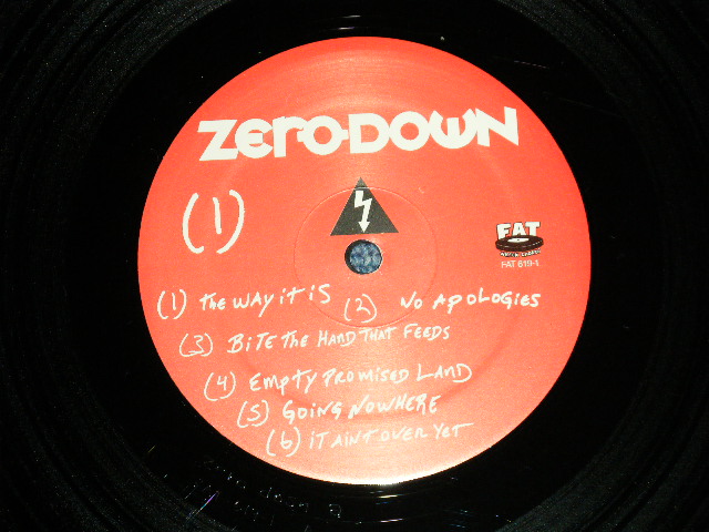 画像: ZERODOWN - WITH A LIFETIME TO PAY ( MINT-/MINT-)  / 2001   US AMERICA   ORIGINAL Used LP 