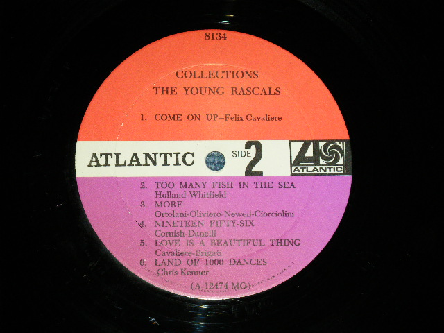 画像: THE YOUNG RASCALS - COLLECTION (Matrix # : A-12473-A A △9896 /  A-12474-A A △9896-X ) ( Ex++/Ex++ : BB Hole ) / 1966 US ORIGINAL 'RED & PLUM(PURPLE)  LABEL' MONO Used   LP 