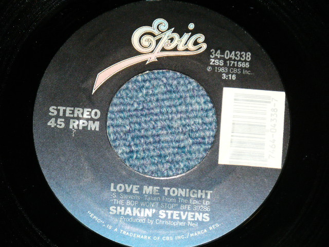 画像: SHAKIN' STEVENS - I CRY JUST A LITTLE BIT  :  LOVE ME TONIGHT  ( MINT-)  / 1983 US AMERICA  ORIGINAL Used 7"45 