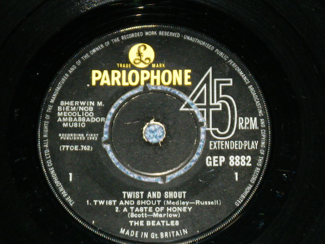 画像: THE BEATLES -　TWIST and SHOUT (The PARLOPHONE Credt on Label Ring) ( Matrix # 2N/1N : #KT" on B-SIDE LABEL )  ( Ex/Ex) / 1963 UK ORIGINAL MONO Used 7"EP With PICTUER SLEEVE