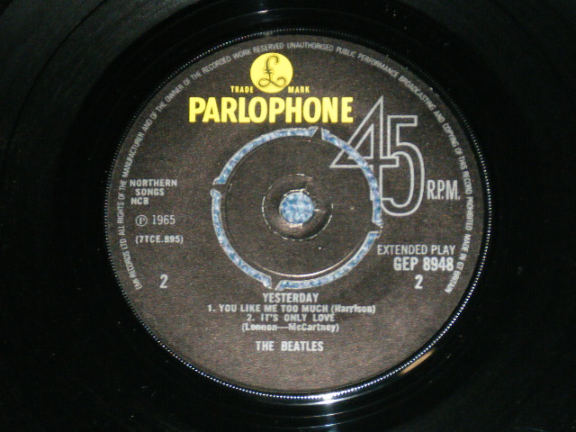画像: THE BEATLES - YESTERDAY ( EMI RECORDS LTD. Credt on Label Ring   ) ( Matrix # 1/1 )  ( Ex++/Ex+++) / 1965 UK  MONO Used 7"EP With PICTUER SLEEVE