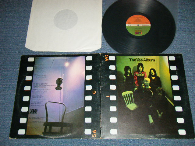 画像1: YES -  THE YES ALBUM   ( Matrix # A-3 / B-4) ( Ex+/Ex+++ Looks:Ex++)   / 197?  UK ENGLAND REISSUE " RED & GREEN Label" Used LP  