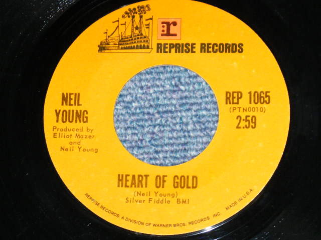 画像1: NEIL YOUNG   -  HEART OF GOLD : SUGAR MOUNTAIN  (Ex+++/Ex+++ ) / 1971 US AMERICA ORIGINAL1st press "Without Reference to 'HARVEST' LP on Label"  Used 7" 