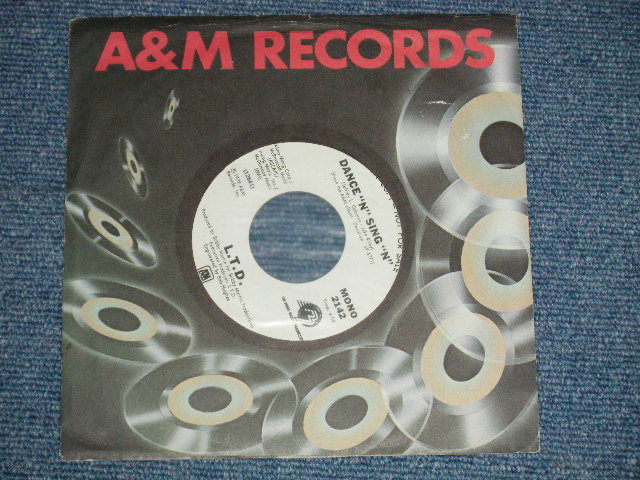 画像1: L.T.D. - DANCE"N" SING "N" ( PROMO Only  SAME FLIP MONO & STEREO ) ( MINT-/MINT-)  / 1979 US AMERICA ORIGINAL"PROMO ONLY"  Used 7" Single 