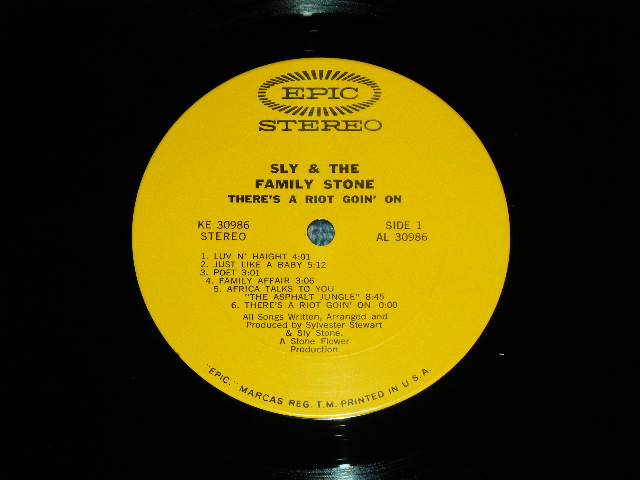 画像: SLY & THE FAMILY STONE - THERE'S A RIOT GOIN' ON ( Ex+/Ex+++ ) / 1971 US AMERICA ORIGINAL Used LP 
