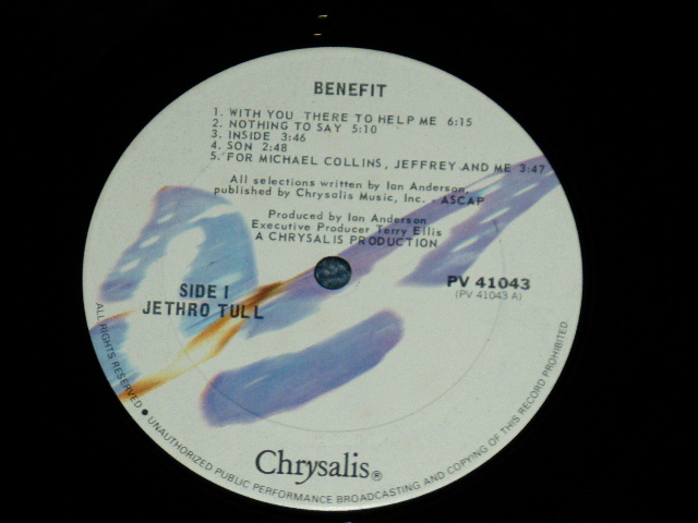 画像: JETHRO TULL - BENEFIT ( Ex+++/MINT-  Cutout) /  1983 US AMERICA  REISSUE "WHITE Label"  Used LP 