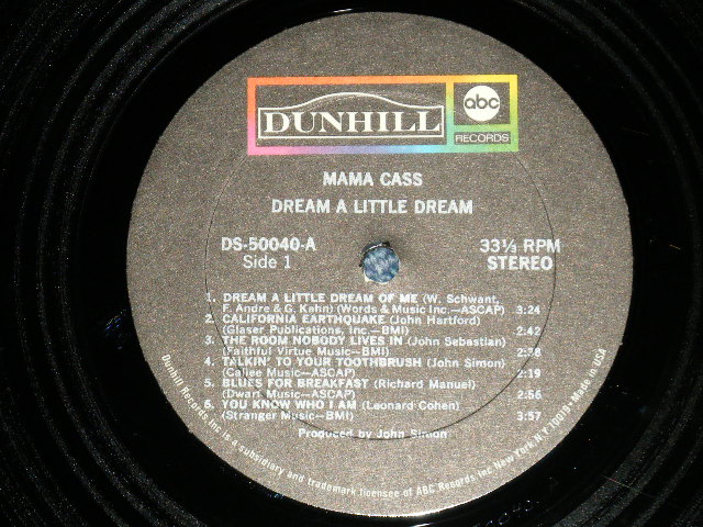 画像: MAMA CASS (ELLIOT) of MAMAS & PAPAS  - DREAM A LITTLE DREAM (1st SOLO Album) ( A) DS-50040-A-1   B) DS-50040-B-1 ) ( Ex++/Ex++ Looks:Ex+ B-5,6:PressMiss BB)  / 1968 US AMERICA ORIGINAL 2nd press "Un-GLOSSY Label" "DS-50040 on Label" Used LP 