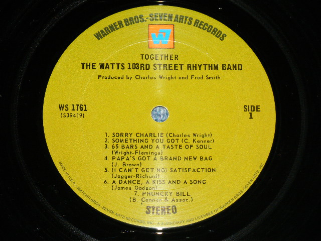 画像: Ｔhe WATTS 103rd STREET RHYTHM BAND - TOGETHER ( MINT-/Ex+++)  / 1973 US AMERICA ORIGINAL 1st Press "GREEN with "W7" Logo on Top  Label" Used LP 