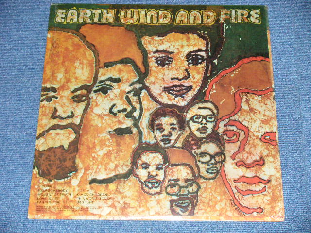 画像: EARTH WIND and FIRE - EARTH WIND and FIRE (Debut Album )  ( MINT-, Ex+/MINT- Looks:Ex+++ : WOBC) / 1971 US AMERICA ORIGINAL "GREEN with WB logo on TOP" Label  Used LP  with SONG SHEET 