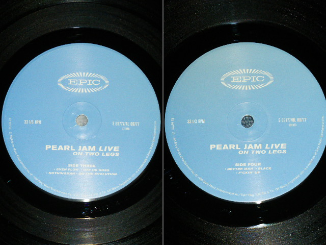 画像: PEARL JAM - LIVE ON TWO LEGS (Ex/MINT- Looks:Ex+++ )  / 1998 US AMERICA ORIGINAL  Used  2LP'S