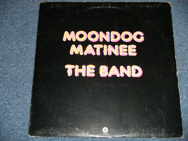 画像: THE BAND - MOONDOG MATINEE (with TEAR-OFF WRAPAROUND Cover: Like POSTER JACKET) (Matrix # A)SW-1-11214 Z-12  B)SW-2-11214 Z-10)(VG+++/Ex++ Looks:Ex+) / 1973 US AMERICA ORIGINAL Vintage '50's Old Style "PURPLE LABEL" Used LP