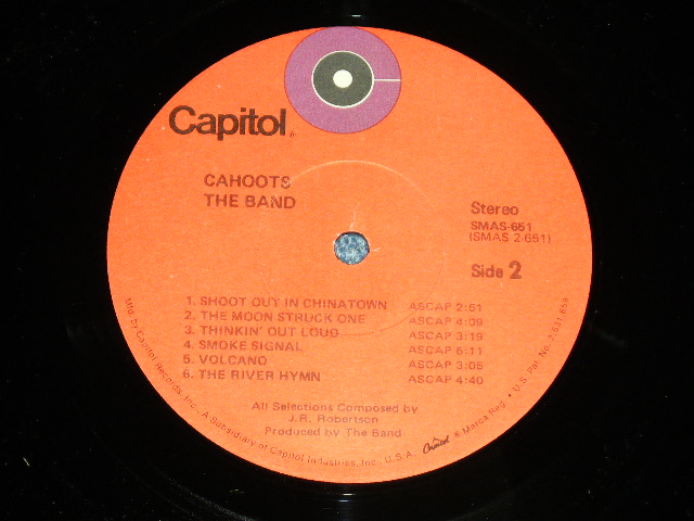画像: THE BAND - CAHOOTS( Matrix # A)SMAS-1-651-217-2#2  / B) SMAS-2-651- 217 2#2)( :Ex+/MINT- ) / 1971 US AMERICA ORIGINAL 2nd Press "RED with Purple Color 'C' on TOP LABEL" Used LP 