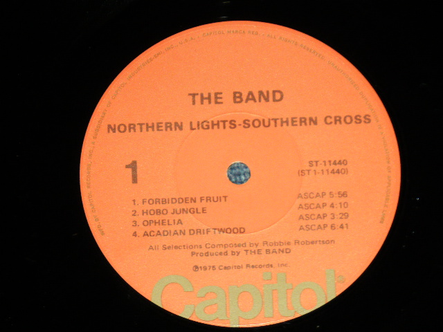 画像: THE BAND - NORTHERN LIGHTS-SOUTHERN CROSS (Matrix # A)Z5 /B) Z6)  (  Ex++/Ex+++) / 1975 US AMERICA ORIGINAL "EXPORT Jacket"  "ORANGE Label" 1st Press "CAPITOL logo on BOTTOM LABEL" Used LP